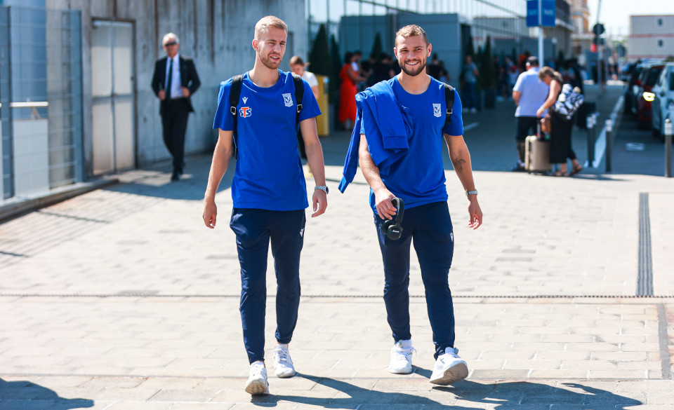 Piłkarze Lecha Poznań wylądowali w Luksemburgu - Przemysław Szyszka - Lech Poznań