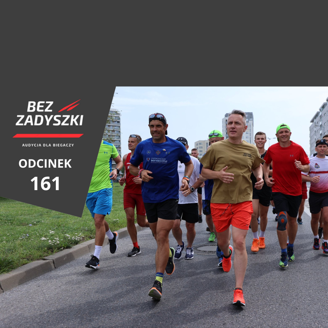 bez zadyszki 161 bz - Komendant główny PSP gen. brygadier Andrzej Bartkowiak przebiegł wspólnie z ukraińskim ratownikiem Wołodymyrem Skoworodkim ostatni dystans "Ultramaratonu Wdzięczności" - foto: PSP