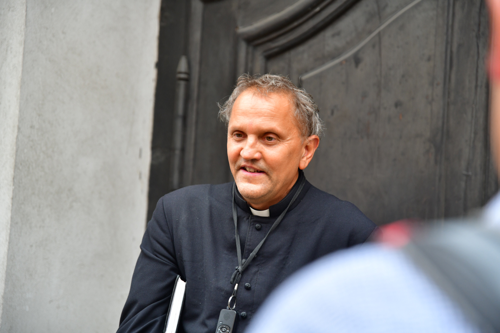 ksiądz michał woźnicki eksmisja  - Wojtek Wardejn - Radio Poznań