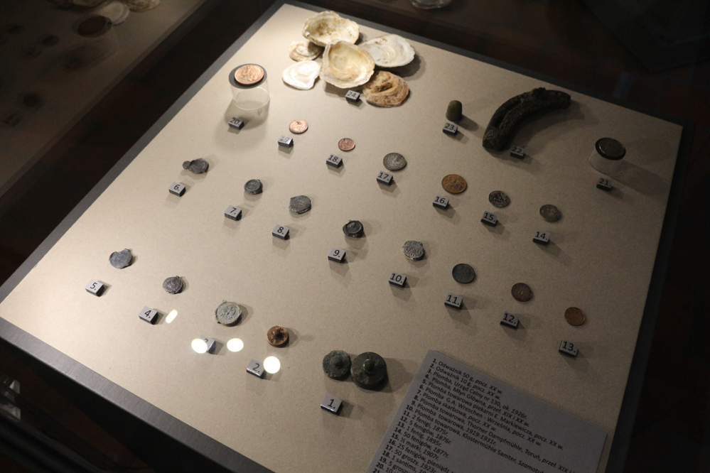 rynek łazarski znaleziska wykopaliska  - Leon Bielewicz 