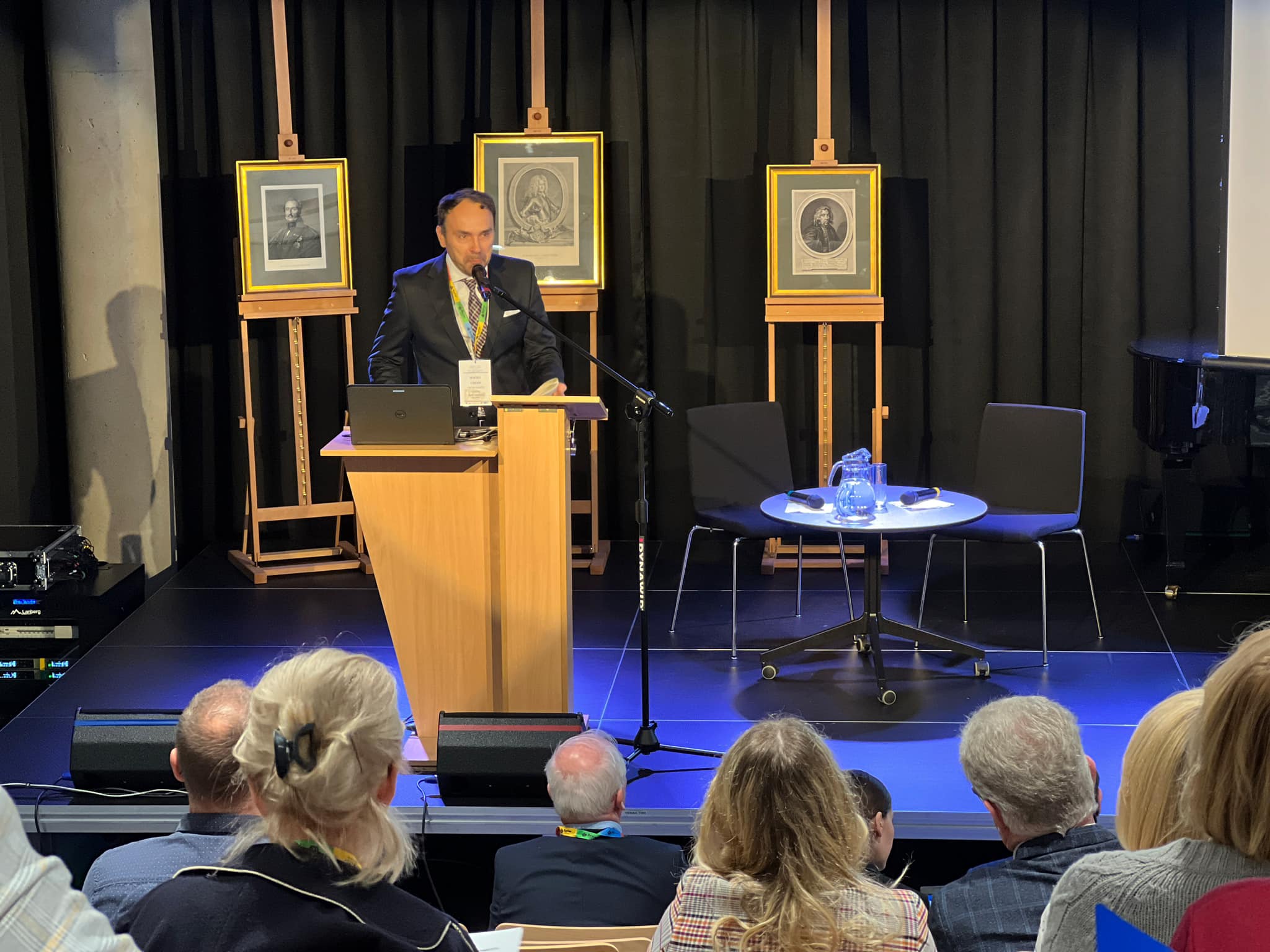 ogólnopolska konferencja naukowej poświęcona Leszczyńskim i Sułkowskim - Miejska Biblioteka Publiczna im. Stanisława Grochowiaka w Lesznie