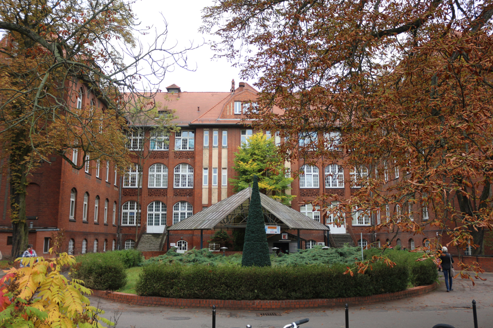 Szpital Kliniczny im. Heliodora Święcickiego Uniwersytetu Medycznego w Poznaniu - Leon Bielewicz  - Radio Poznań