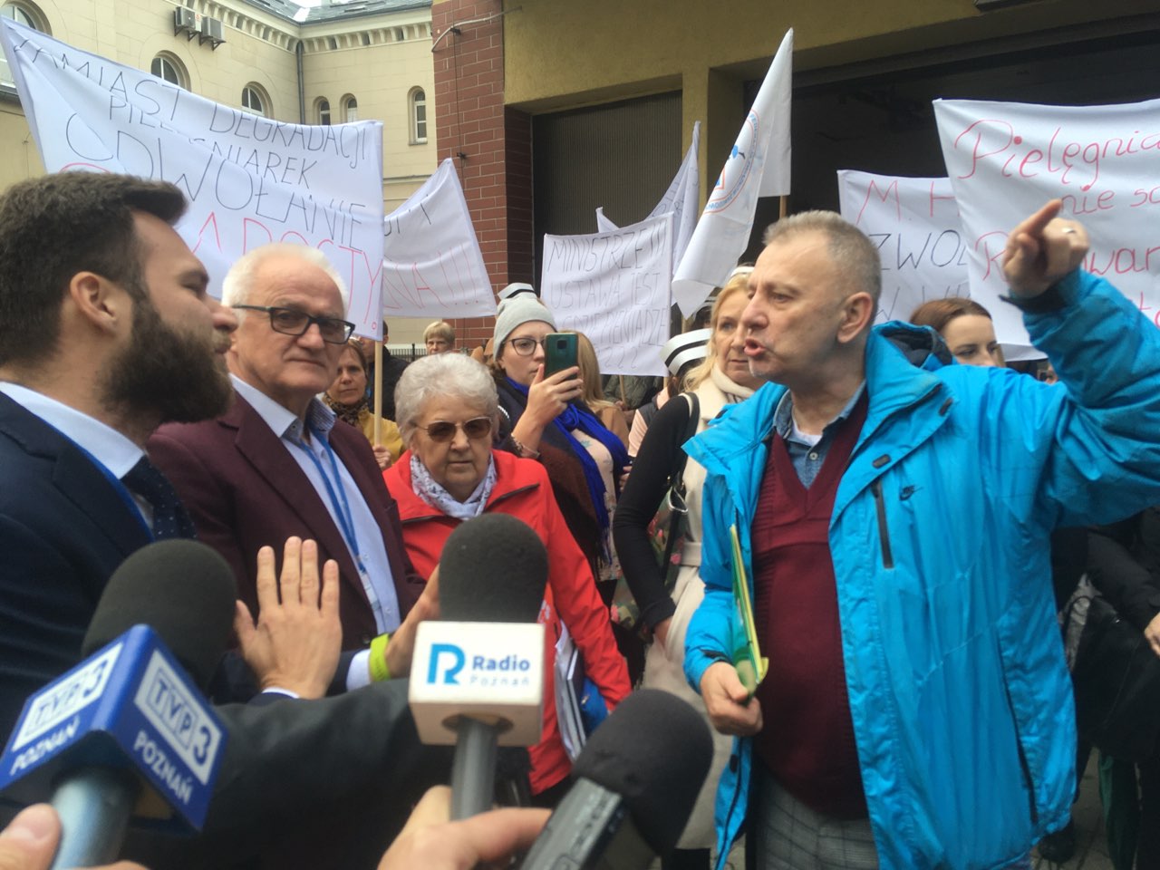 szpital powiatowy gniezno pikieta - Rafał Muniak