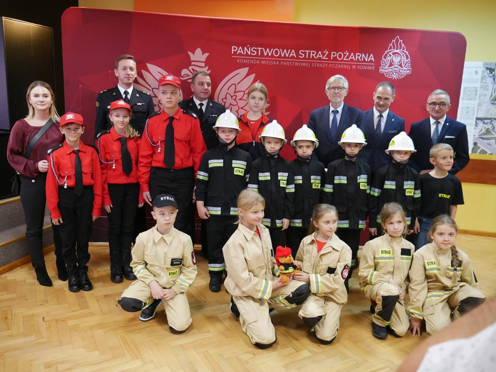 dofinansowanie dla młodzieżowych drużyn pożarniczych konin - Sławomir Zasadzki