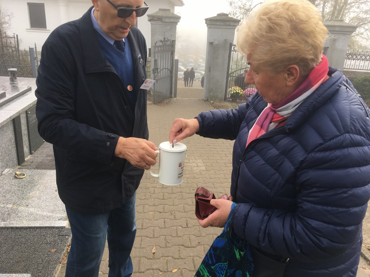 gniezno kwesta cmentarz - Rafał Muniak - Radio Poznań