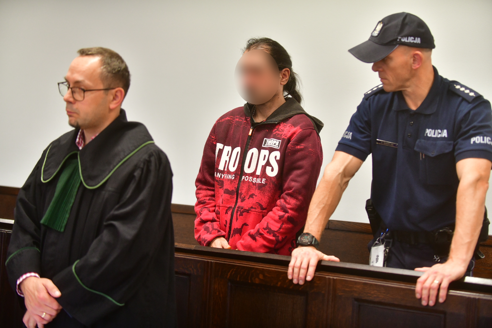 Oblał kobiecie twarz żrącą substancją, bo nie chciała się z nim umówić - Wojtek Wardejn - Radio Poznań