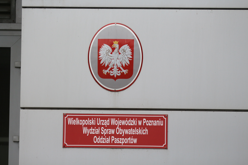 składanie wniosku o paszport  - Leon Bielewicz  - Radio Poznań