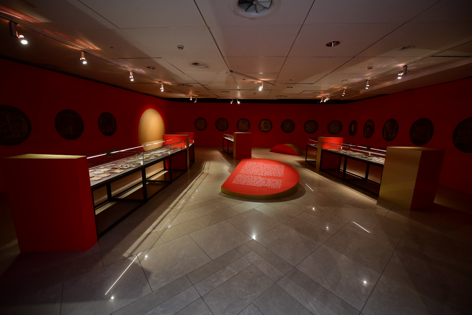 wystawa monety numizmatyka wystawa numizmatyczna muzeum narodowe - Wojtek Wardejn - Radio Poznań