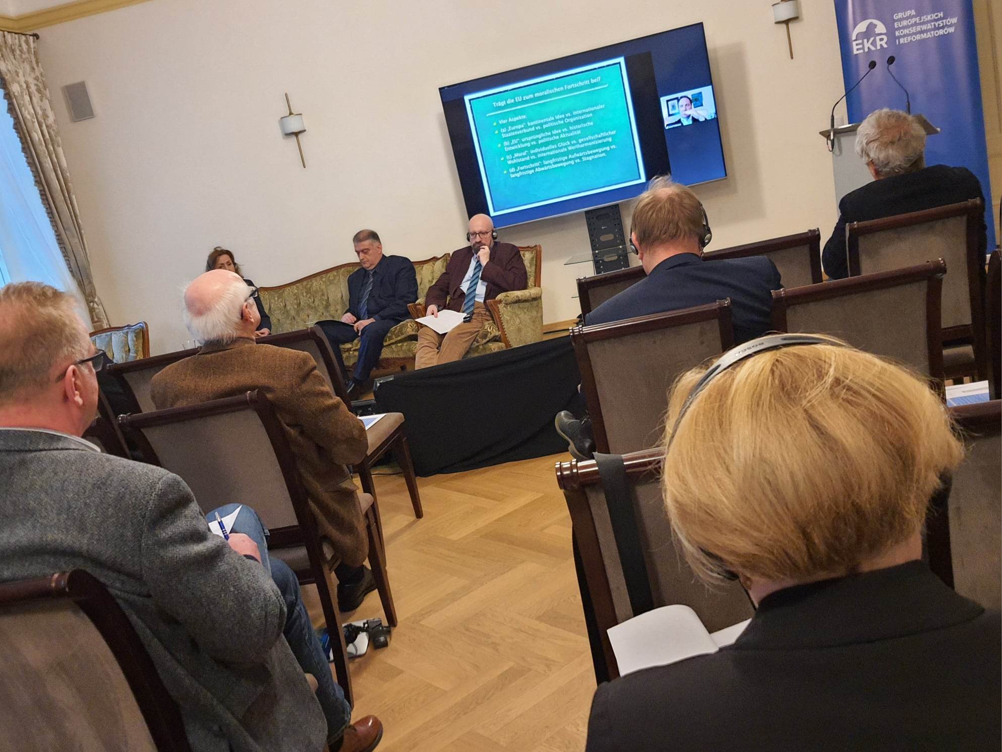 Czy Unia Europejska przyczynia się do postępu moralnego konferencja w swadzimiu - Grzegorz Ługawiak - Radio Poznań