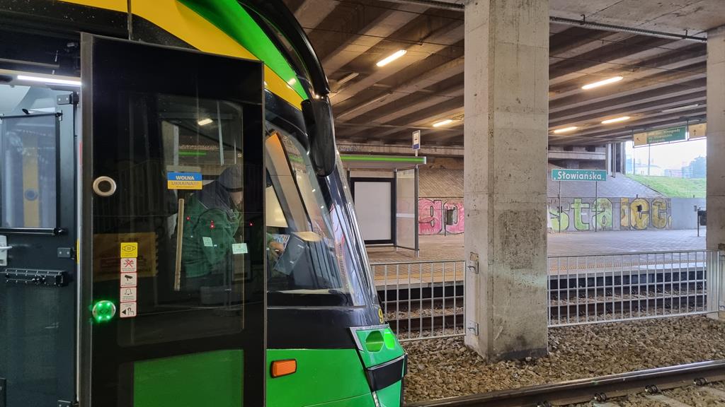 pst słowiańska tramwaj - Magdalena Konieczna  - Radio Poznań