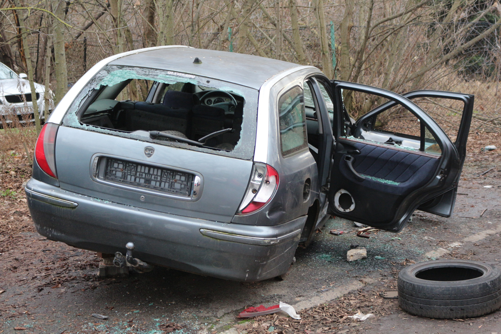 wraki porzucone samochody - Leon Bielewicz  - Radio Poznań