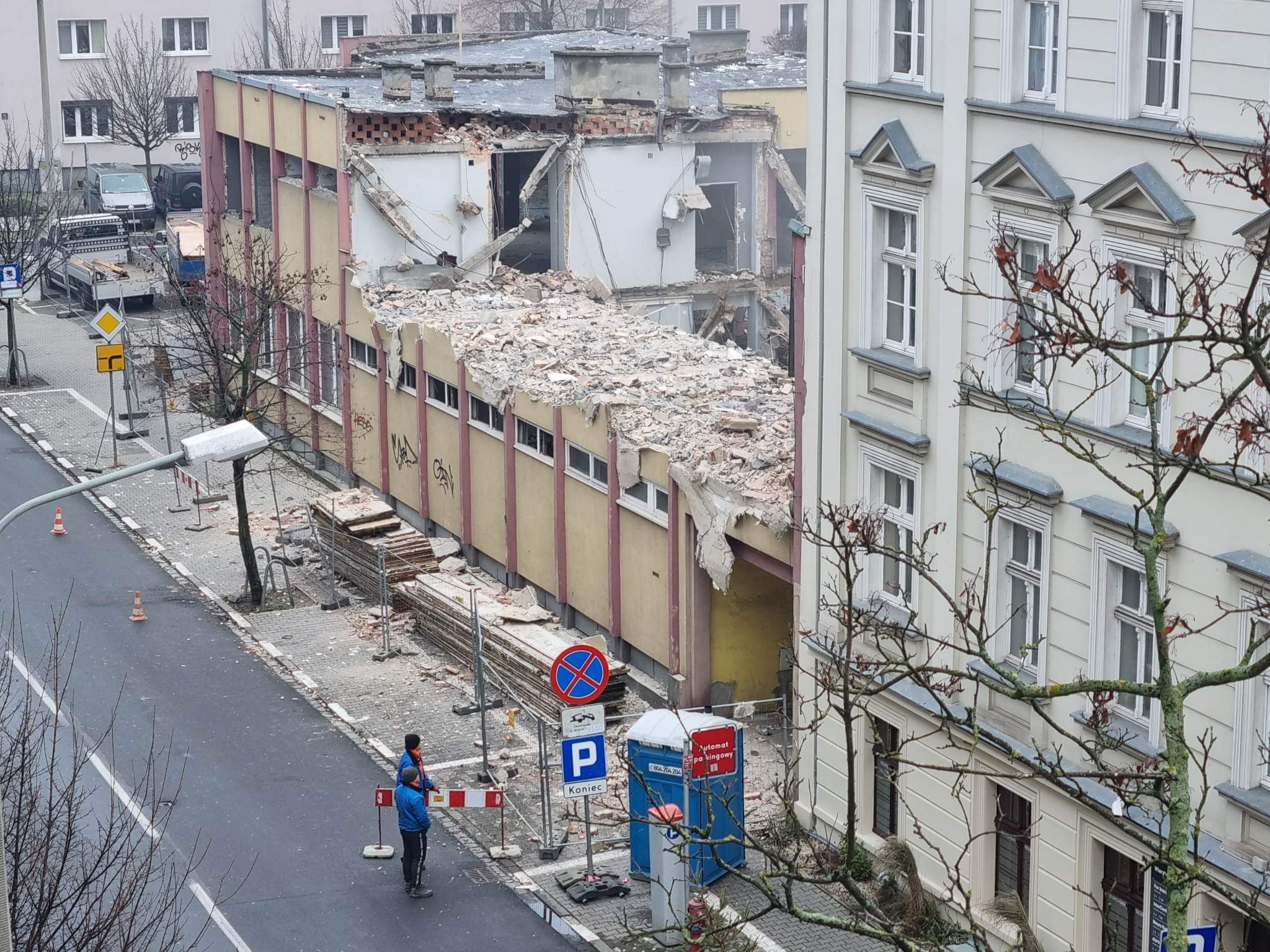 326004886_503003915291620_6217557257957892439_n - Słuchacz