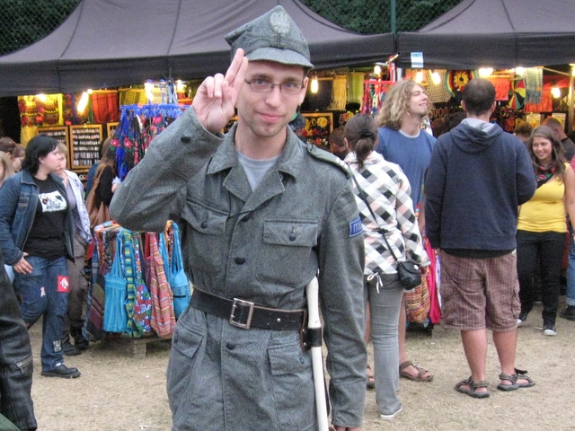 Przebrany za milicjanta w Jarocinie - Radio Merkury