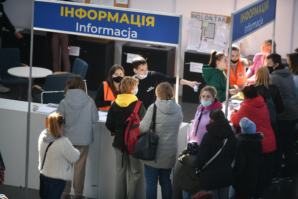 punkt pomocy ukrainie targi mtp pawilon nr2 - Wojtek Wardejn - Radio Poznań