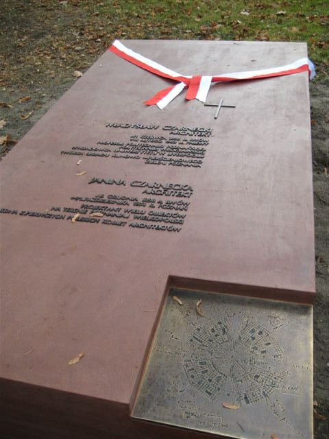 architekci pomnik - Ola Włodarczyk