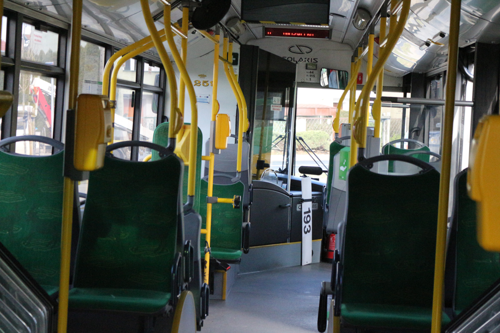 autobus tramwaj mpk komunikacja miejska pasażer pasażerowie peka - Leon Bielewicz - Radio Poznań