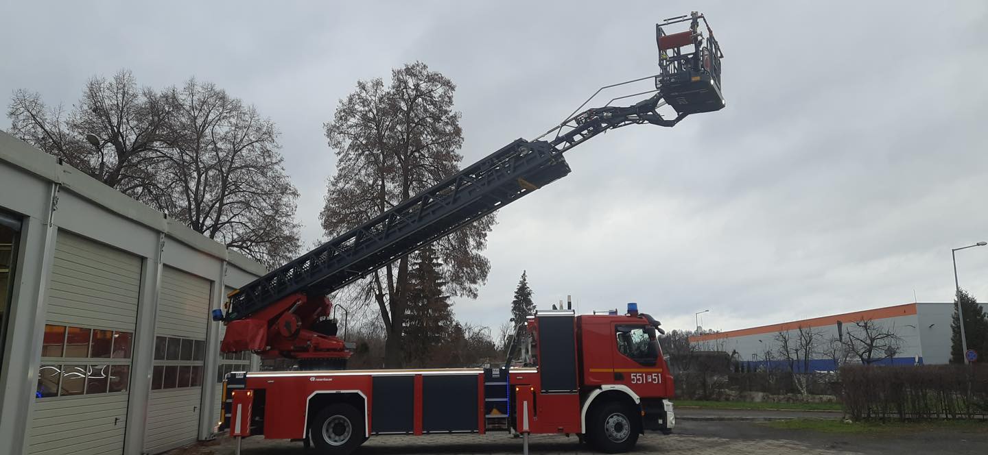 wóz rosenbauer - Komenda Powiatowa Państwowej Straży Pożarnej w Pile