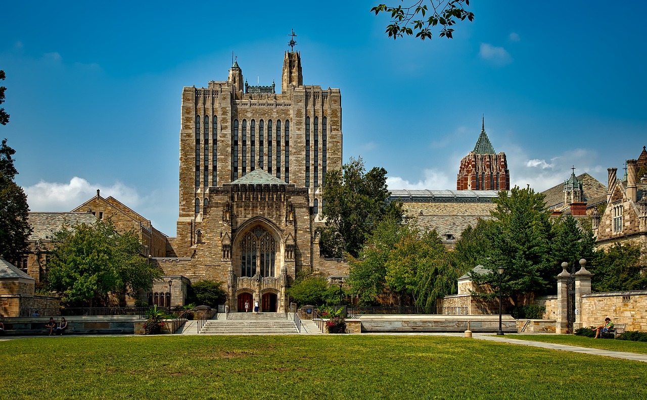 uniwersytet Yale - Pixabay