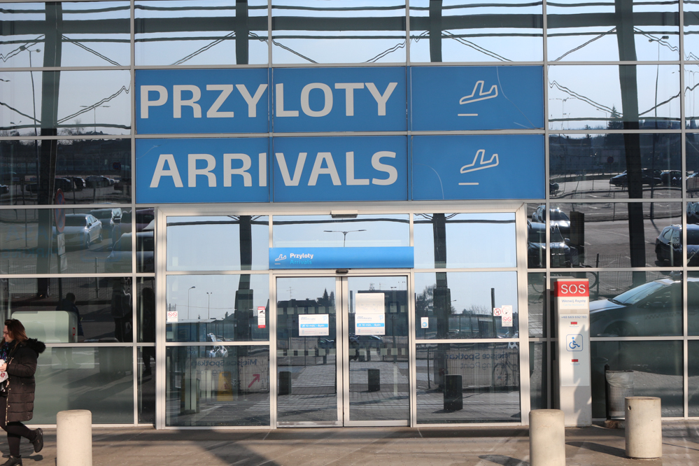 lotnisko ławica przyloty odloty terminal pas startowy samolot - Leon Bielewicz - Radio Poznań
