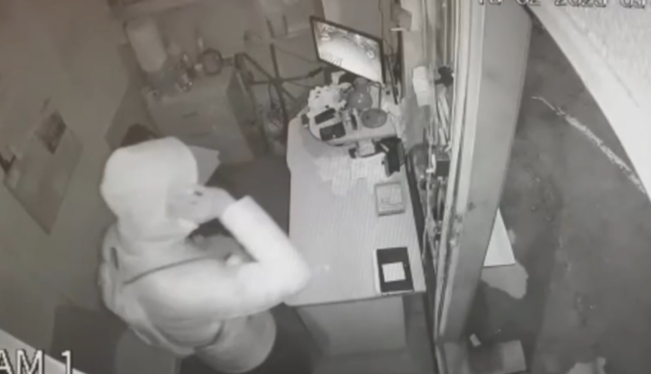 Wybijał szyby i kradł pieniądze w centrum Poznania - KMP