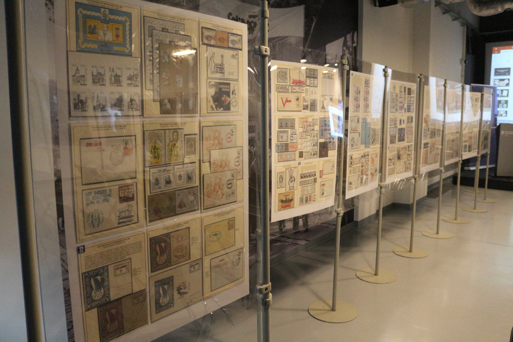 przystanek historia wystawa znaczków solidarność - Leon Bielewicz  - Radio Poznań