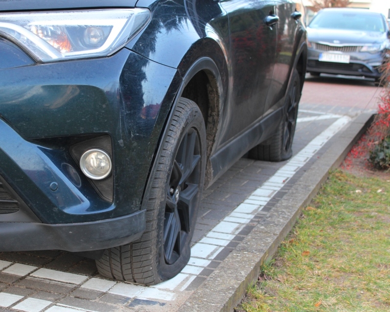 opony przebite Romuald Antosik - Burmistrz Miasta Turek - Romuald Antosik - Burmistrz Miasta Turek