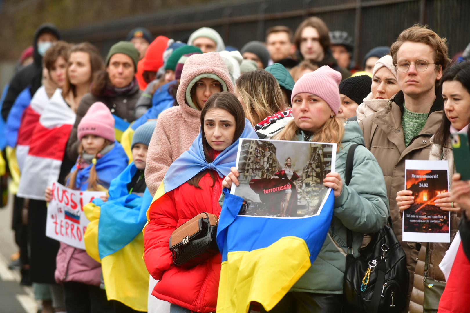 Pikieta przed rosyjskim konsulatem w rocznicę napaści na Ukrainę - Wojtek Wardejn - Radio Poznań