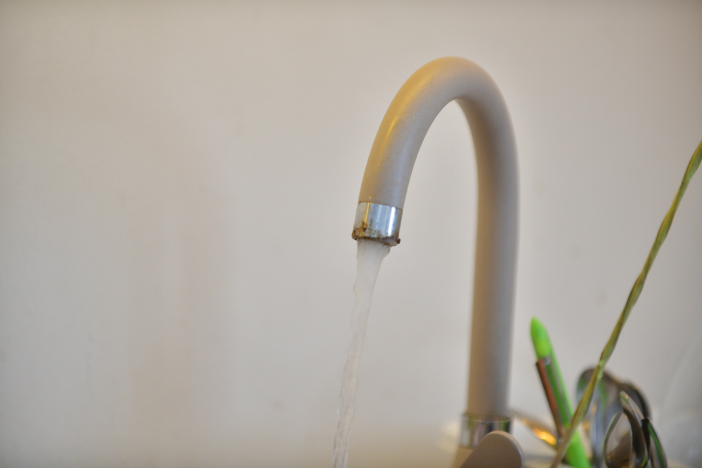 woda zlew kran - Wojtek Wardejn - Radio Poznań