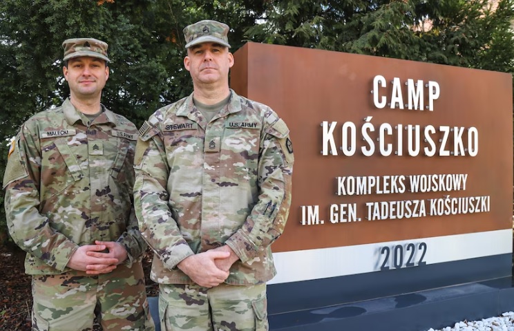 Sierżant Walter Malecki - www.vcorps.army.mil