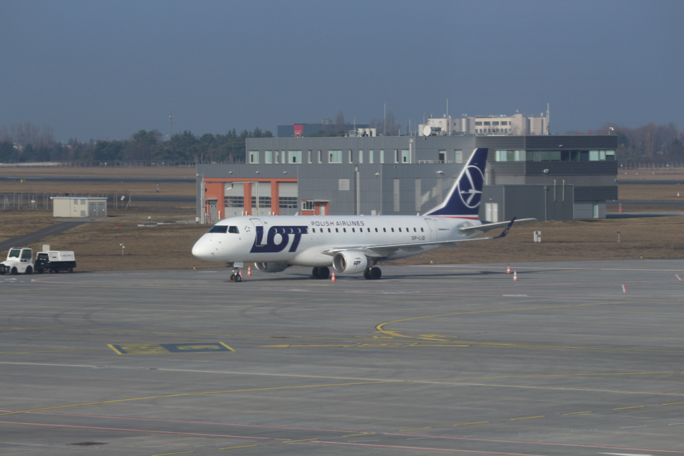 ławica samolot lotnisko lot rayianer  - Leon Bielewicz  - Radio Poznań