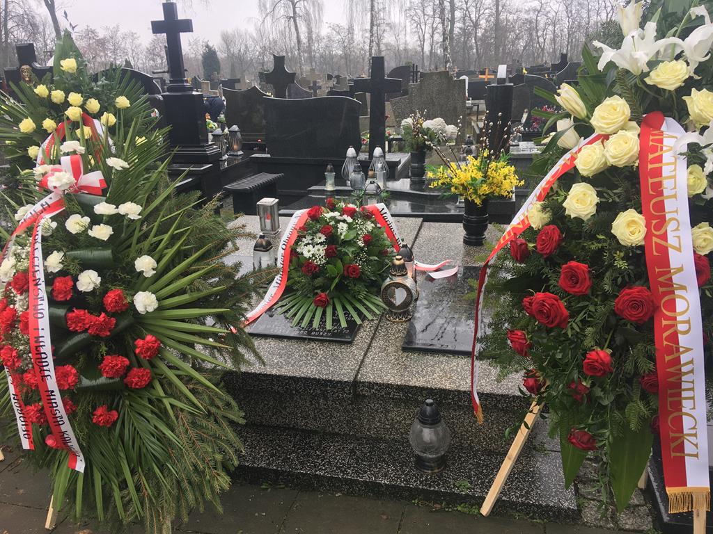 grób gabrieli zych kalisz rocznica smoleńska  - Danuta Synkiewicz  - Radio Poznań