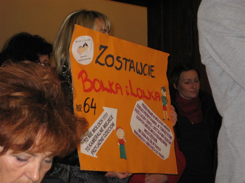 Protest rodziców przeciw zamknięciom szkół - Adam Michalkiewicz