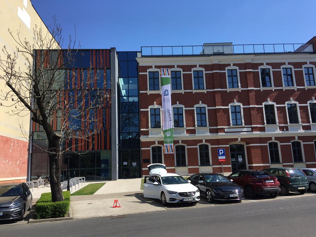 nowa biblioteka miejska leszno - Jacek Marciniak - Radio Poznań