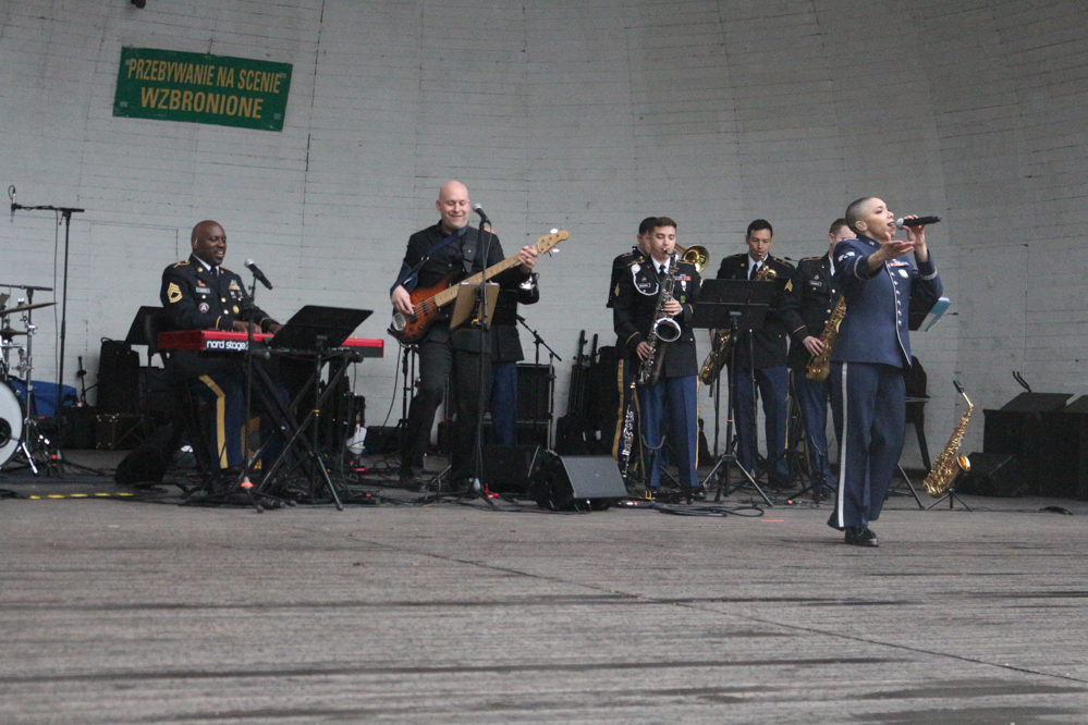 NATO SHAPE International Band zespół nato - Leon Bielewicz  - Radio Poznań