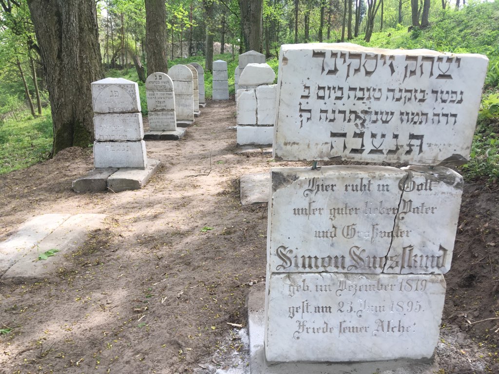 macewy żydowskie trzemeszno cmentarz - Rafał Muniak - Radio Poznań