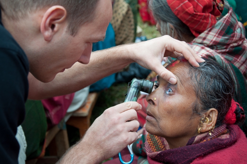 Leczenie zaćmy w Indiach - Projekt Trzecie Oko