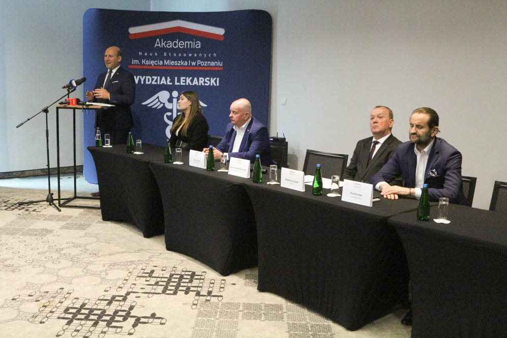 akademia nauk stosowanych szynkowski vel sęk piotr bromber - Leon Bielewicz - Radio Poznań