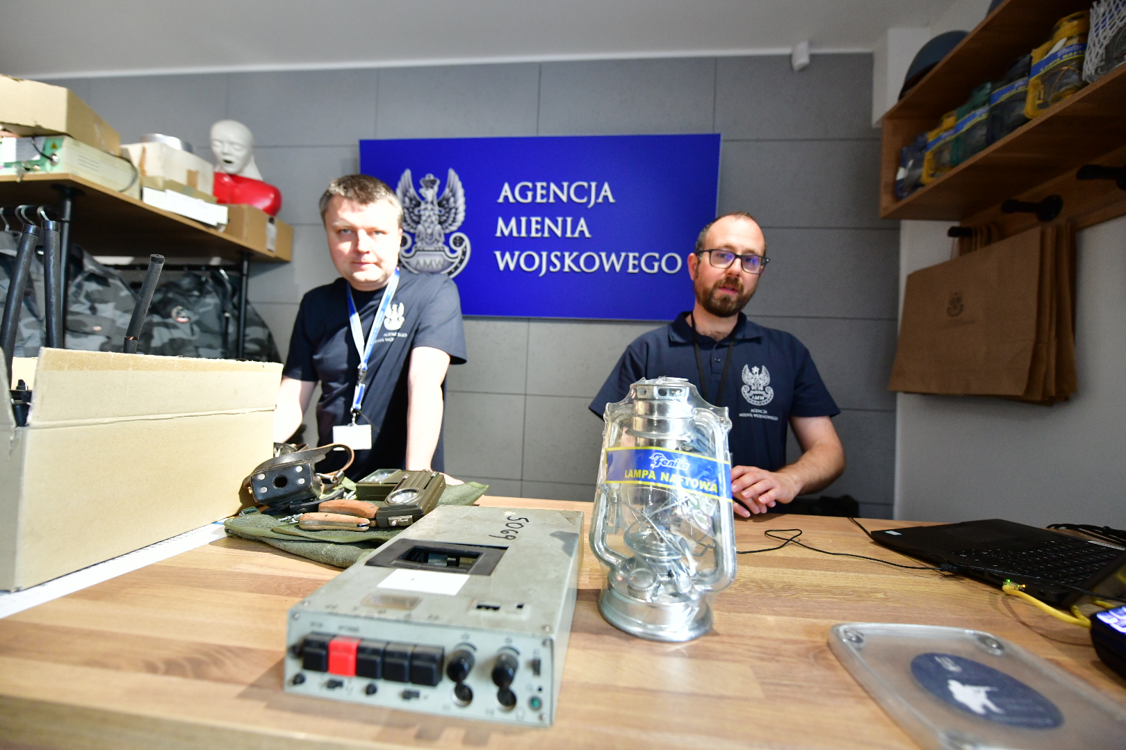 Sklep Agencji Mienia Wojskowego - Wojtek Wardejn - Radio Poznań