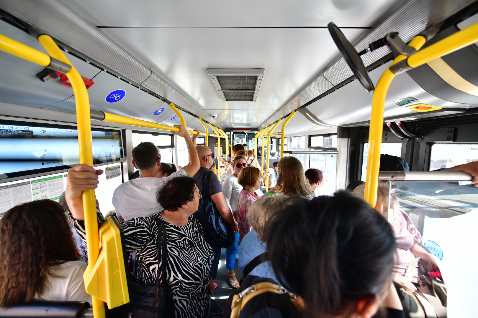 t5 głogowska tramwaj tłok - Wojtek Wardejn - Radio Poznań