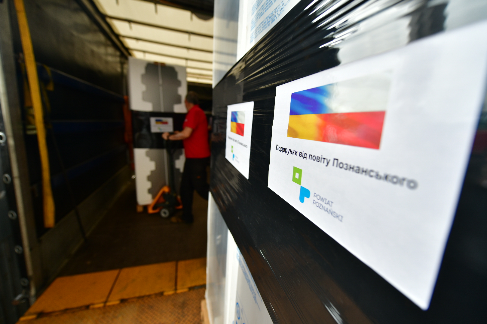 dary na ukrainę powiat poznań - Wojtek Wardejn - Radio Poznań