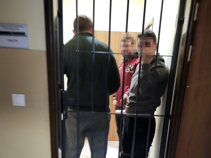 irańczycy szli autostradą a2 - SG w Kaliszu