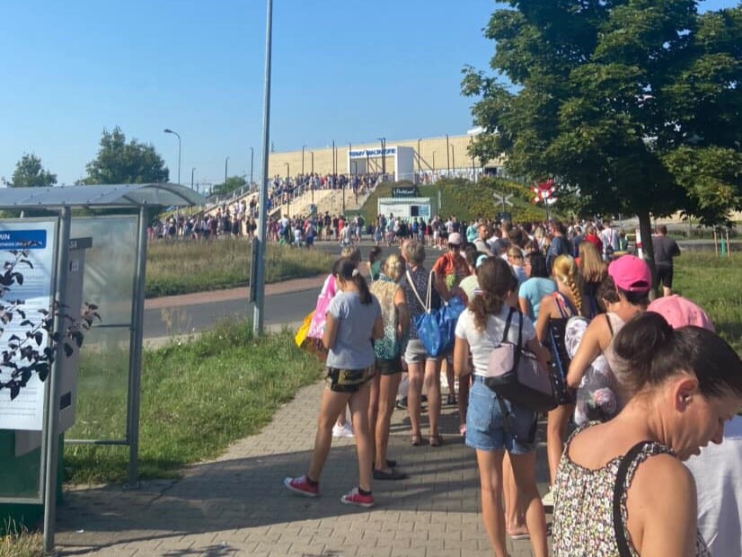 kolejka na termy maltańskie  - ig: poznan_moment