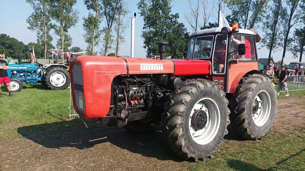  Festiwal Starych Ciągników i Maszyn Rolniczych im. Jerzego Samelczaka w Wilkowicach - Leon Bielewicz  - Radio Poznań