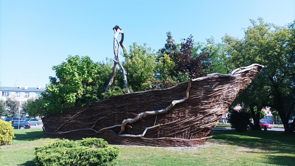 "Wielkopolska dla Ciebie": Nowy Tomyśl kosz wiklinowy nowy tomyśl park kultury i wypoczynku nowy tomyśl - Leon Bielewicz  - Radio Poznań