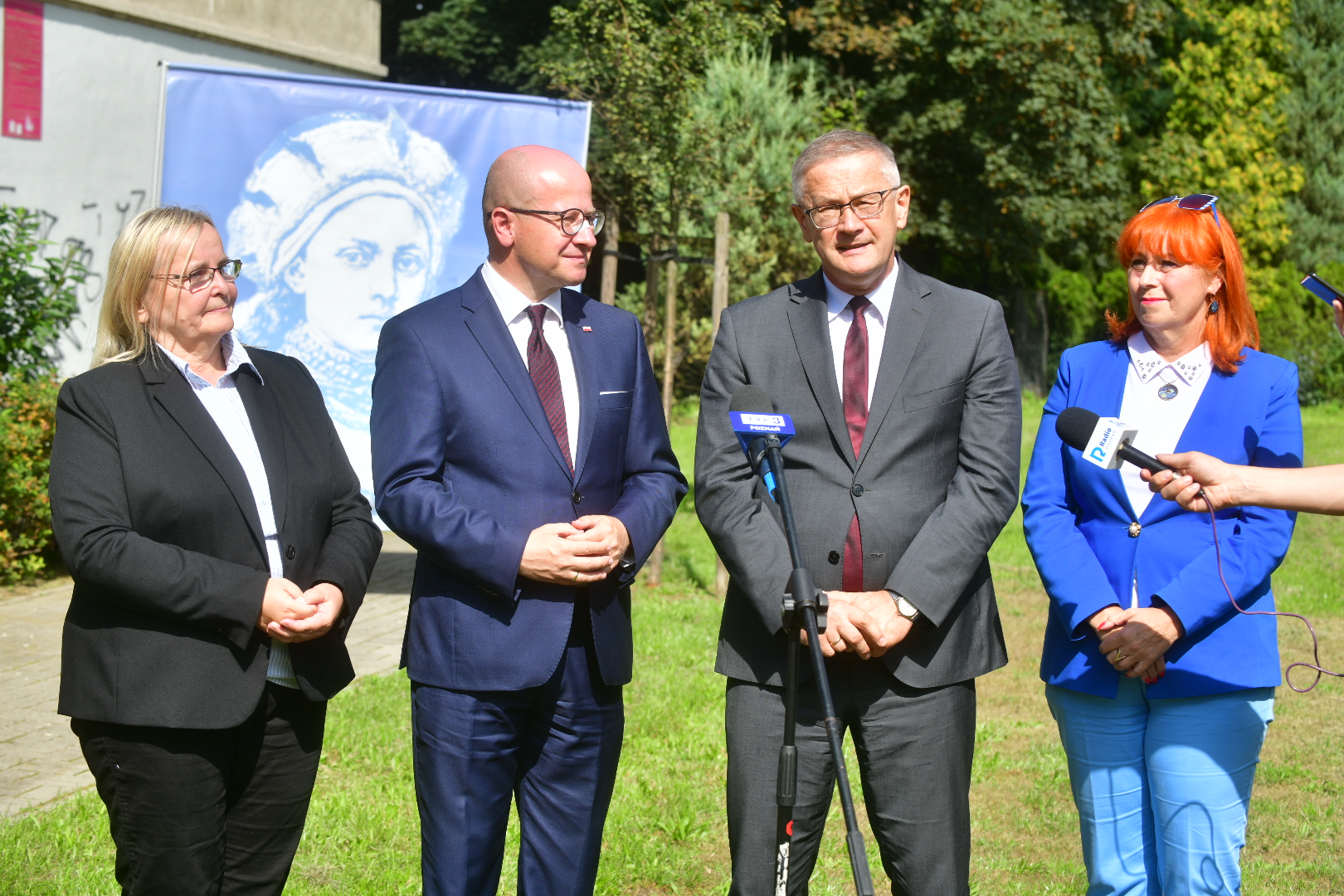 VII liceum w Poznaniu hala sportowa przy szkole - Wojtek Wardejn - Radio Poznań