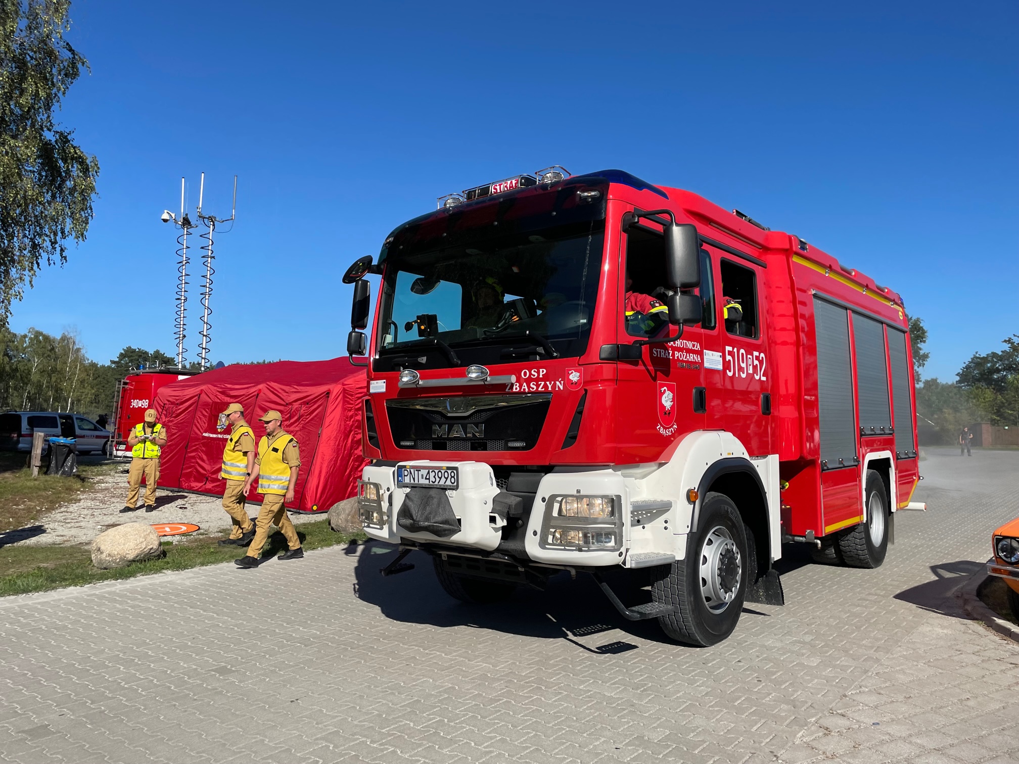 ćwiczenia glinno pożar hali straż pożarna - Kacper Witt - Radio Poznań