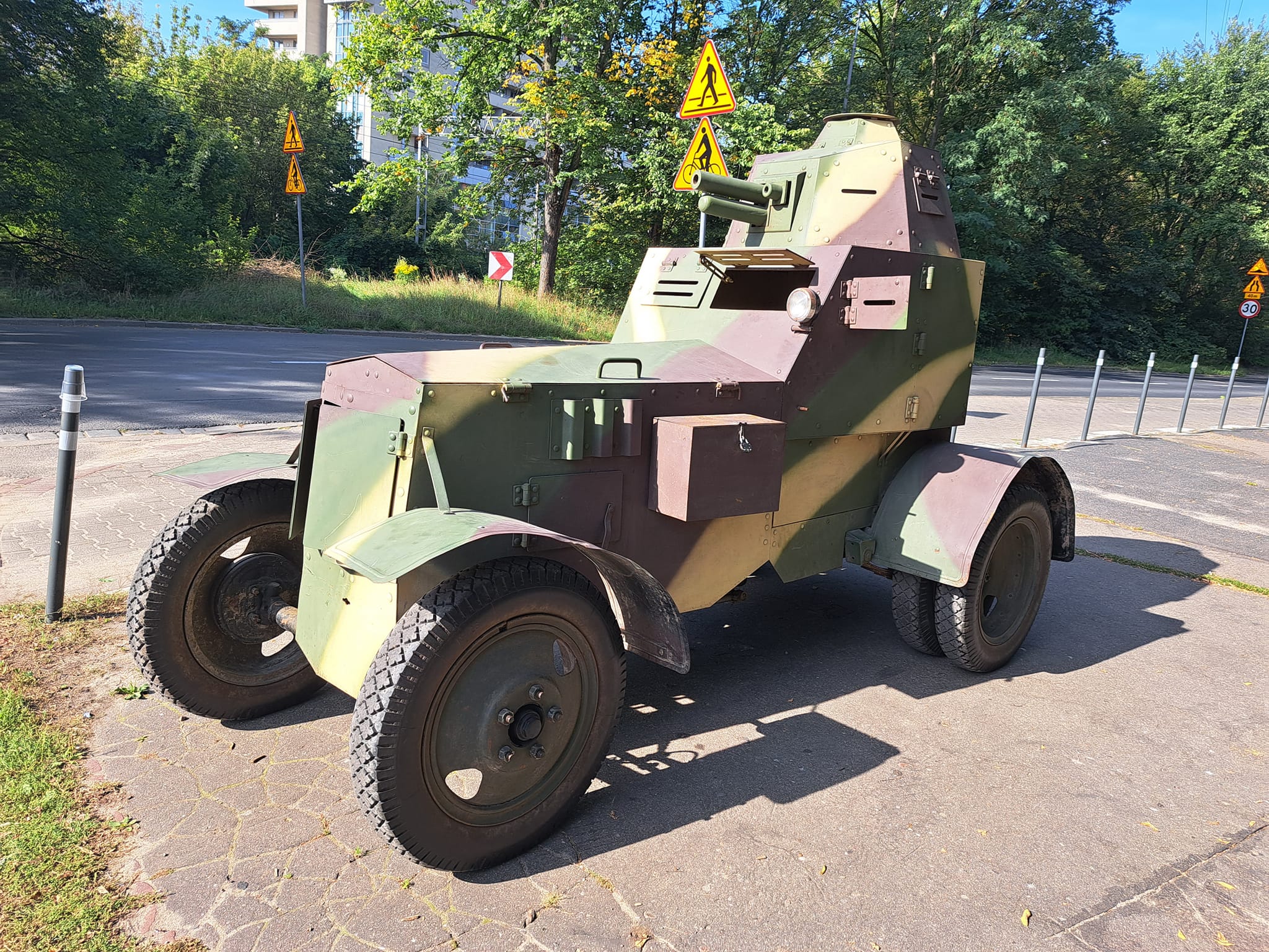 muzeum broni pancernej - Muzeum Armii "Poznań", oddział WMN