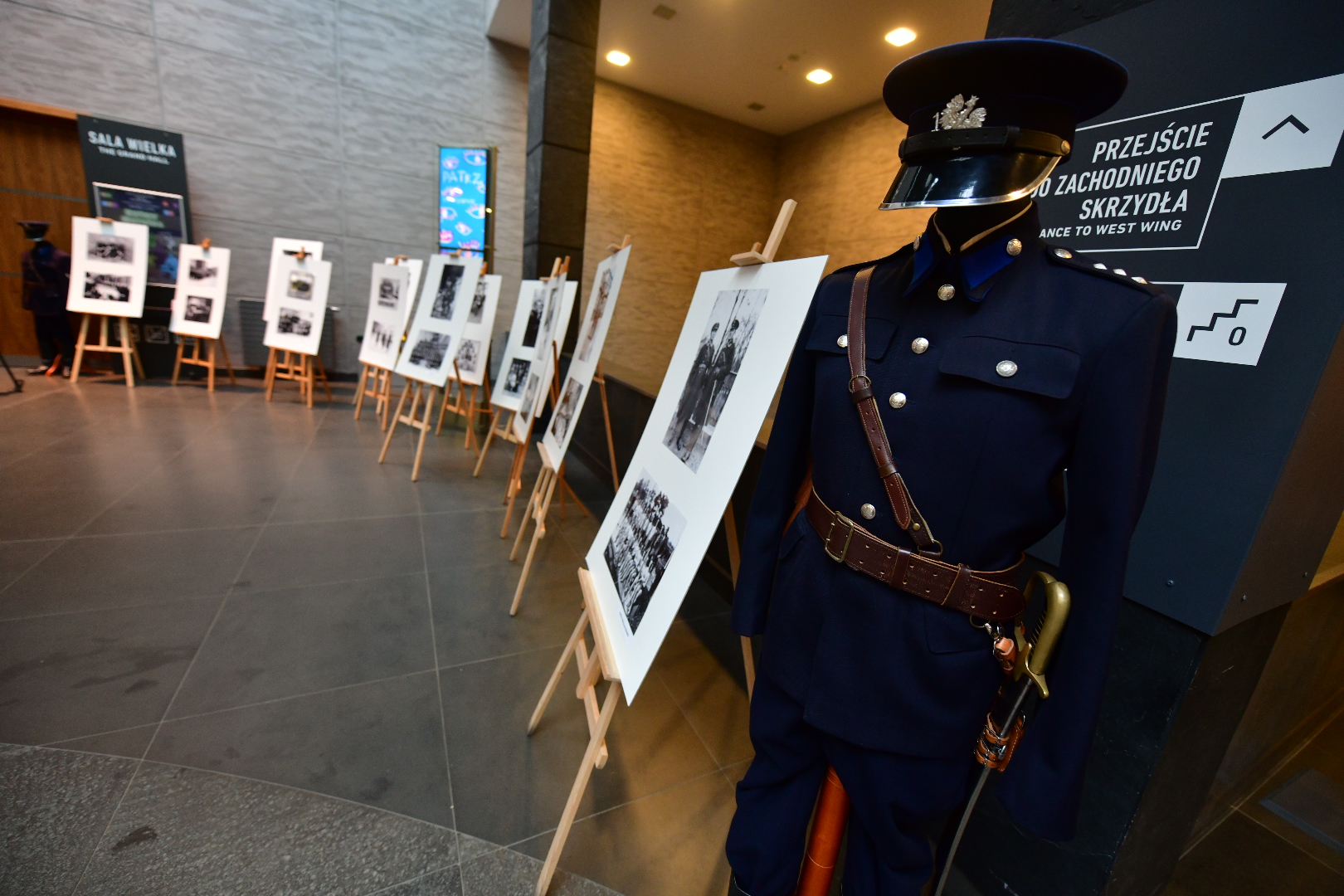 policja konferencja policja przedwojenna - Wojtek Wardejn - Radio Poznań