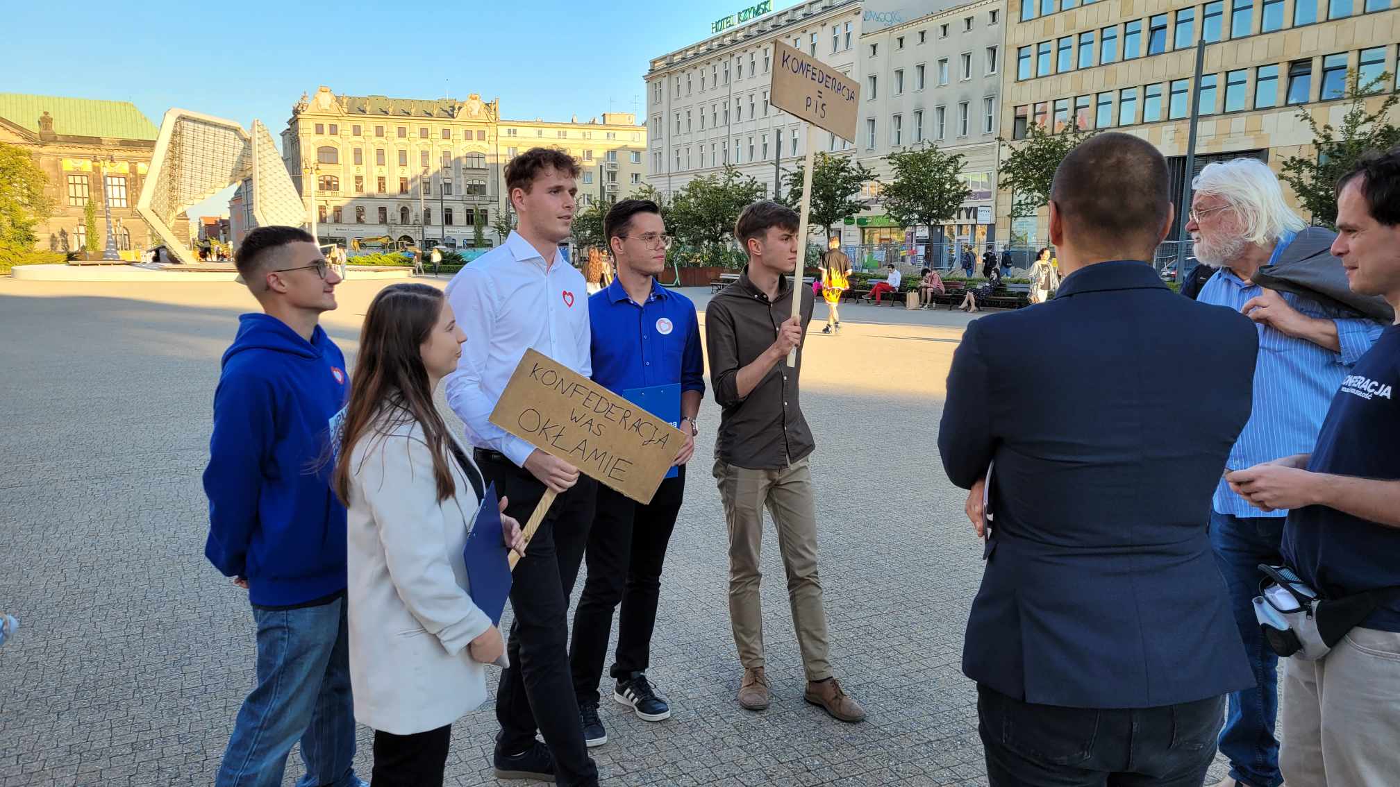 Młodzi Nowocześni przed wiecem konfederacji - Krzysztof Polasik - Radio Poznań