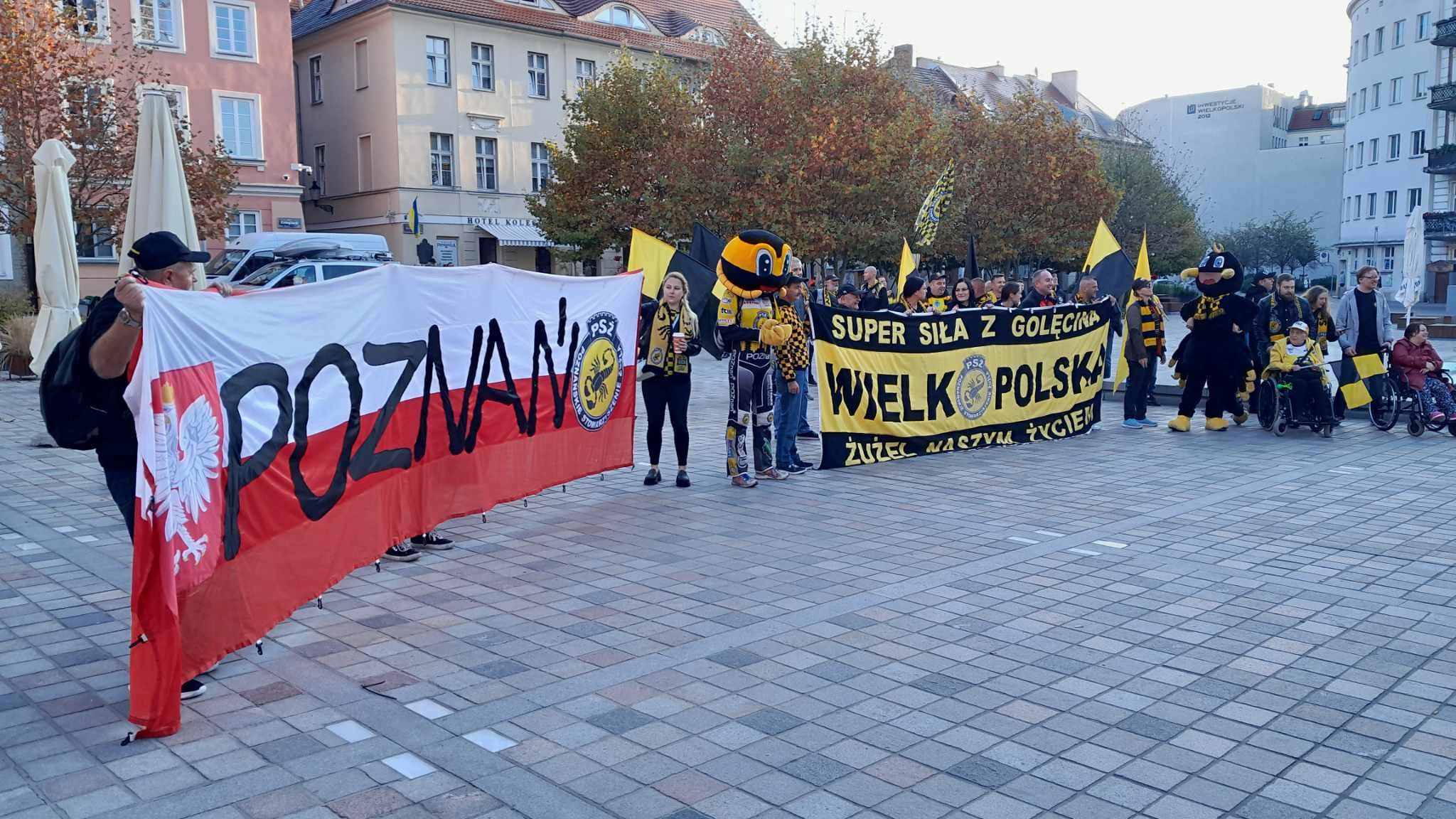 Kibice żużla protestowali pod urzędem - PSŻ Poznań